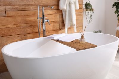Elegant Bathtub Interior